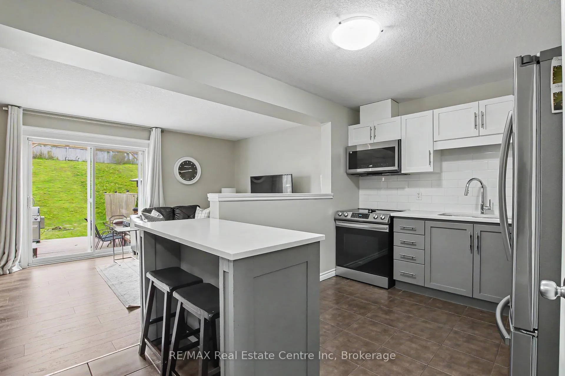 Photo 6 of 58 Curzon Crescent, Guelph, Willow West/Sugarbush/West Acres — HOMEH