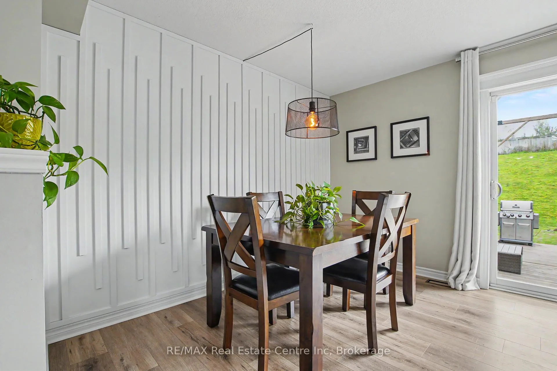Photo 7 of 58 Curzon Crescent, Guelph, Willow West/Sugarbush/West Acres — HOMEH
