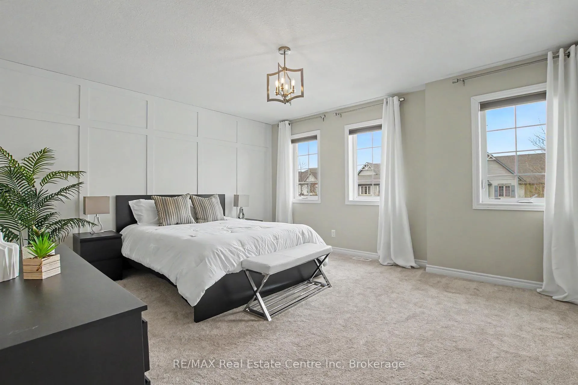 Photo 11 of 58 Curzon Crescent, Guelph, Willow West/Sugarbush/West Acres — HOMEH
