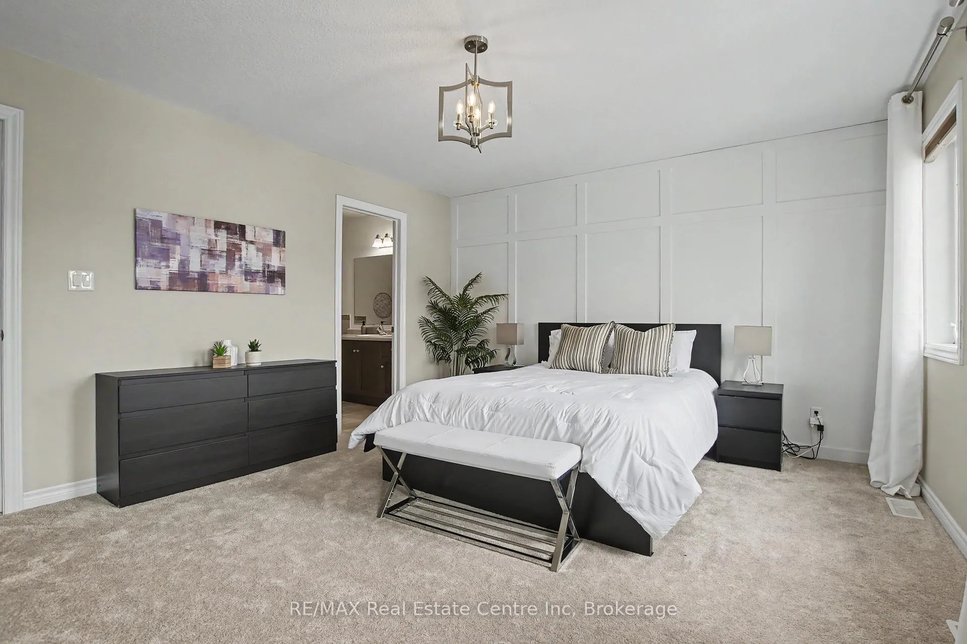 Photo 12 of 58 Curzon Crescent, Guelph, Willow West/Sugarbush/West Acres — HOMEH