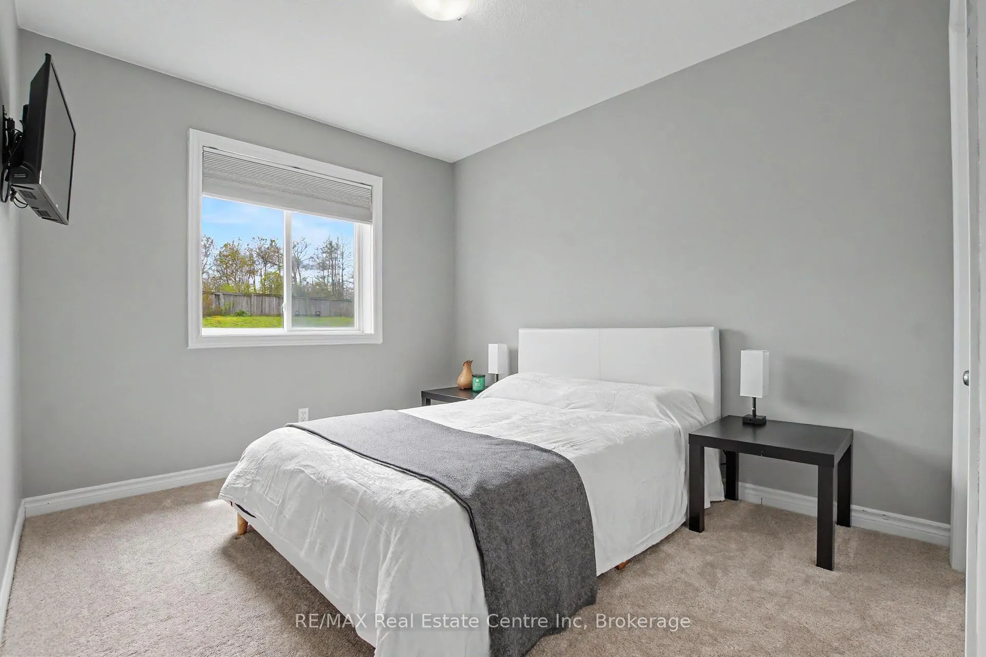 Photo 16 of 58 Curzon Crescent, Guelph, Willow West/Sugarbush/West Acres — HOMEH