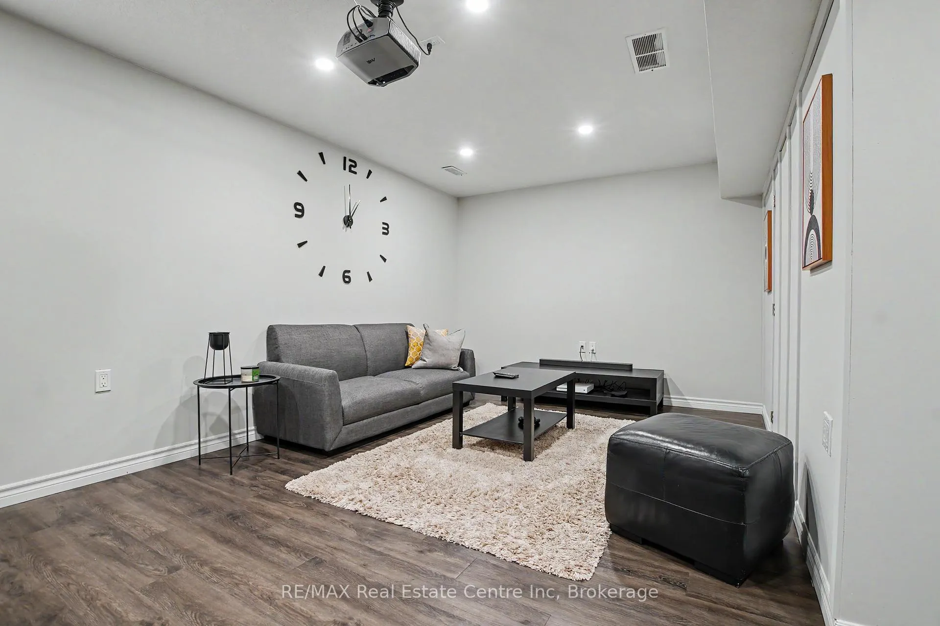 Photo 17 of 58 Curzon Crescent, Guelph, Willow West/Sugarbush/West Acres — HOMEH