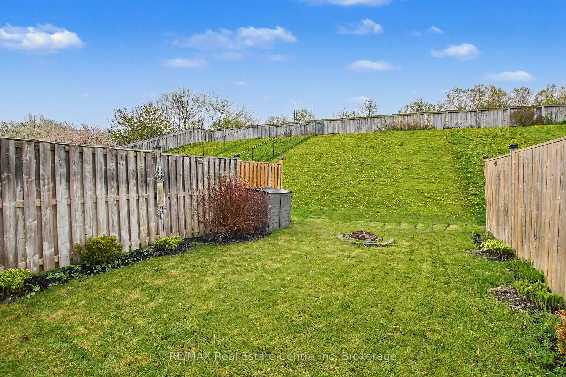 Photo 24 of 58 Curzon Crescent, Guelph, Willow West/Sugarbush/West Acres — HOMEH