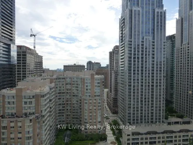 Photo 13 of Unit 1814, 386 Yonge Street, Toronto, Bay Street Corridor — HOMEH