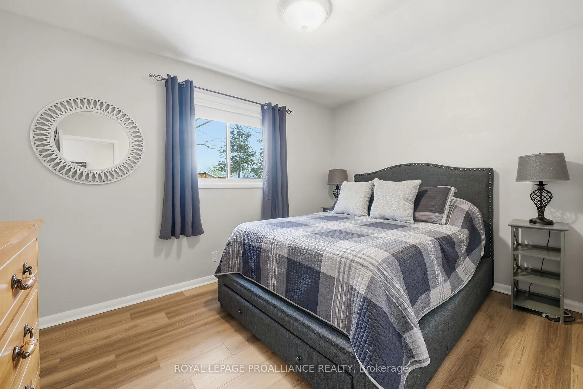 Photo 10 of 54 Craig Street, Belleville, Belleville Ward — HOMEH