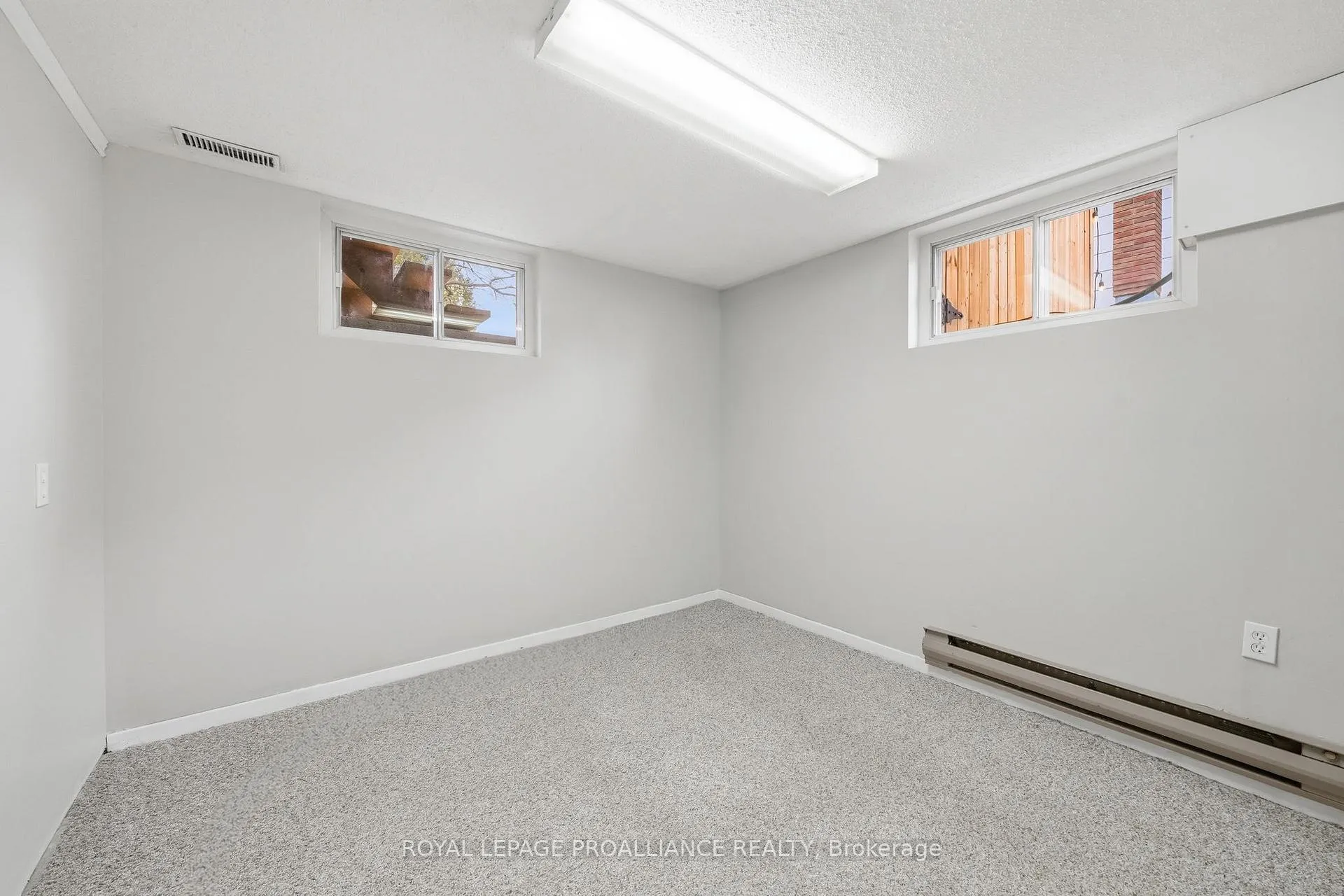 Photo 39 of 54 Craig Street, Belleville, Belleville Ward — HOMEH