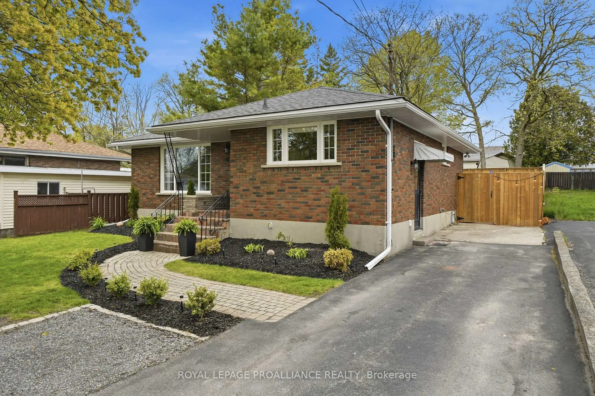 Photo 41 of 54 Craig Street, Belleville, Belleville Ward — HOMEH