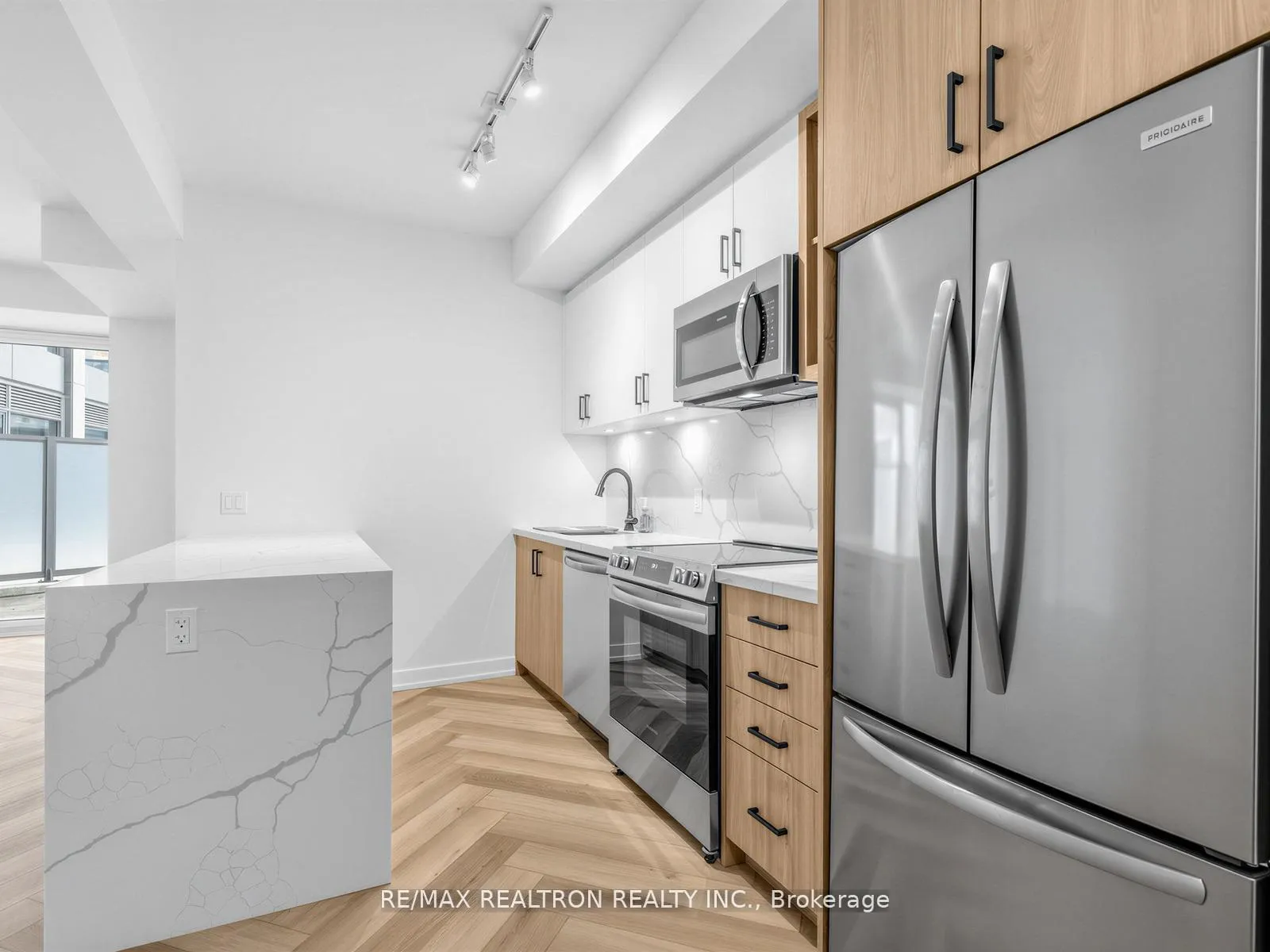 Photo 15 of Unit 145, 333 Sunseeker Avenue, Innisfil, Rural Innisfil — HOMEH