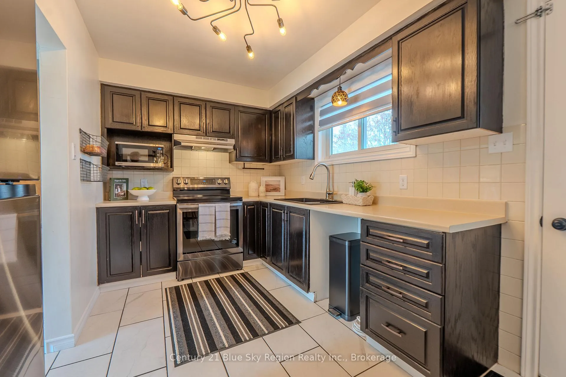 Photo 11 of 19 Marshall Park Drive, North Bay, Ferris — HOMEH
