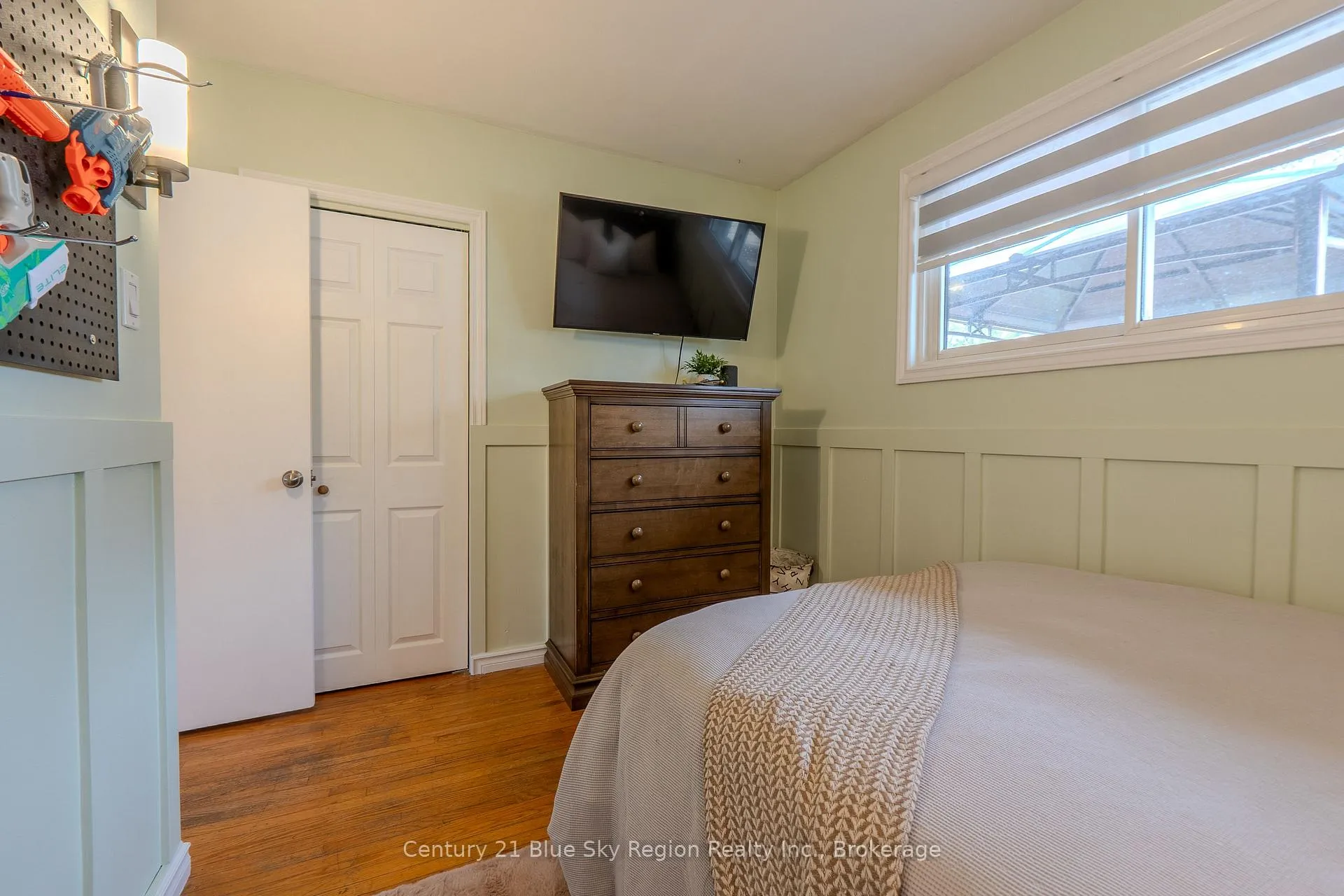 Photo 20 of 19 Marshall Park Drive, North Bay, Ferris — HOMEH
