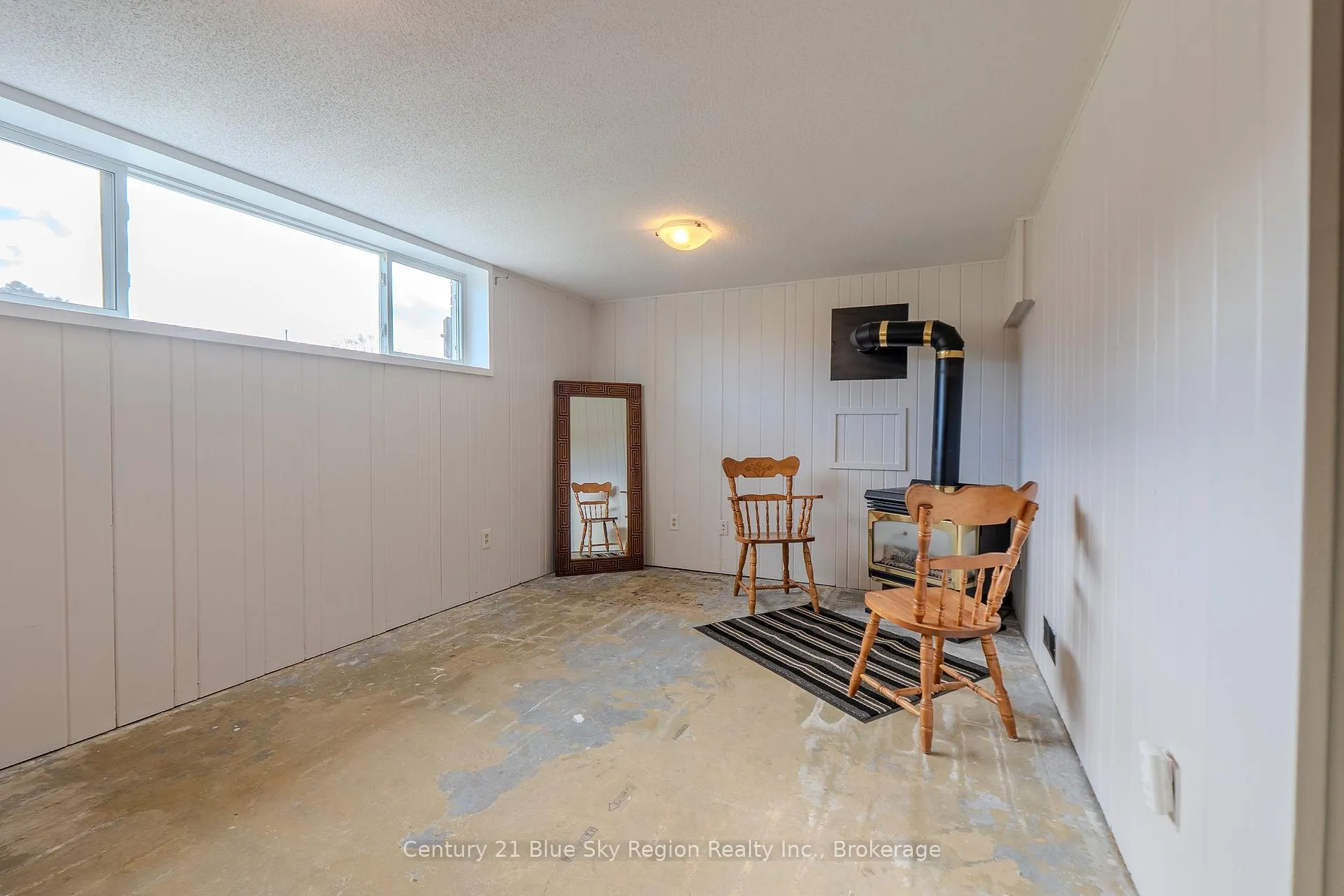 Photo 23 of 19 Marshall Park Drive, North Bay, Ferris — HOMEH