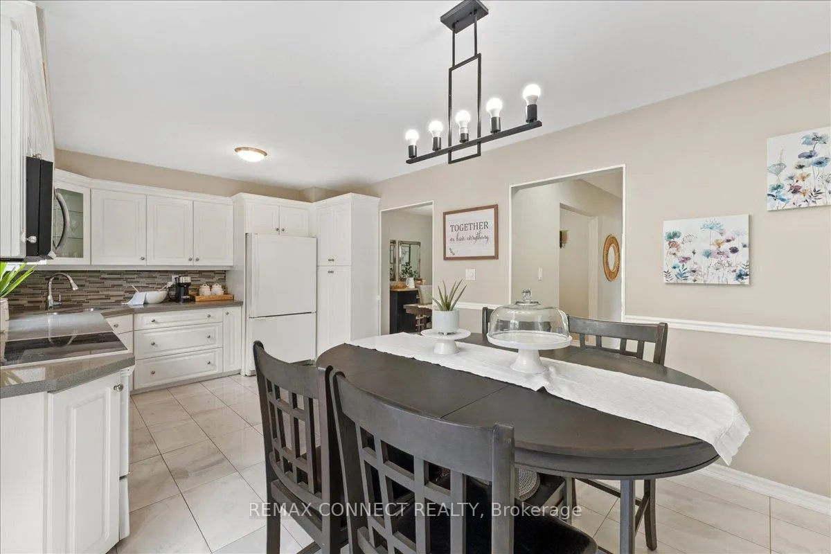 Photo 11 of 112 Londonderry Street, Oshawa, Vanier — HOMEH