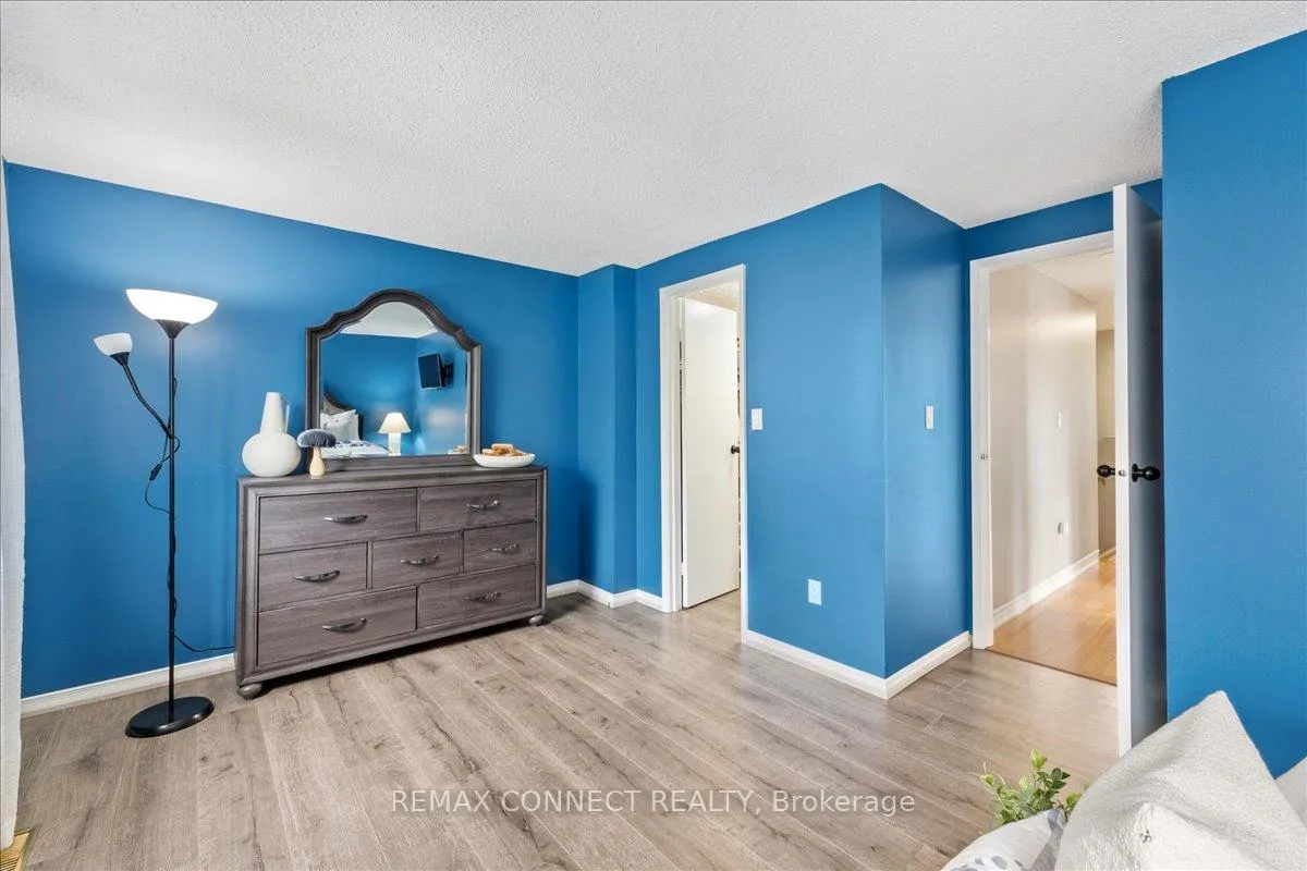 Photo 16 of 112 Londonderry Street, Oshawa, Vanier — HOMEH