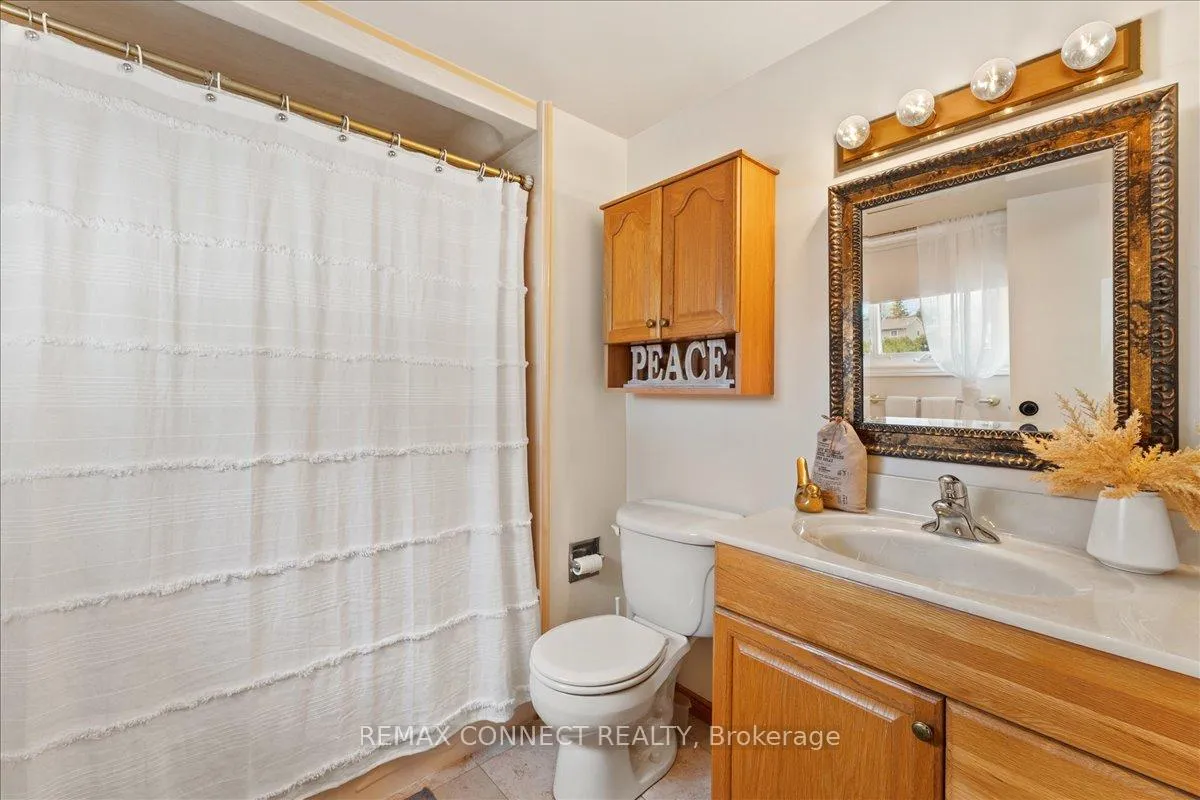Photo 20 of 112 Londonderry Street, Oshawa, Vanier — HOMEH