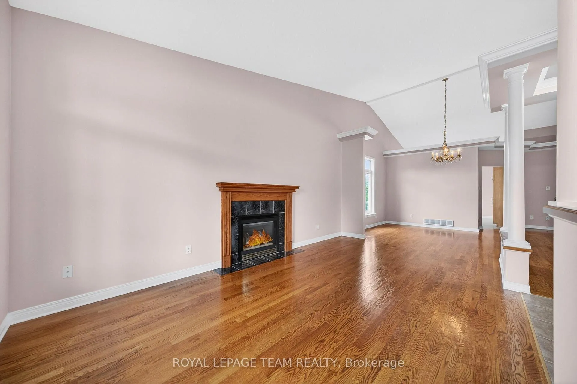 Photo 6 of 93 Sable Run Drive, Ottawa, Stittsville (Central) — HOMEH