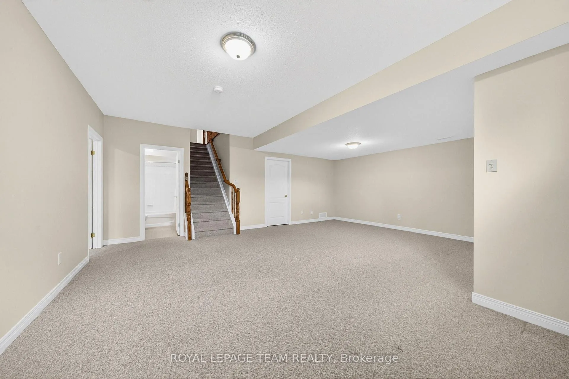 Photo 34 of 93 Sable Run Drive, Ottawa, Stittsville (Central) — HOMEH