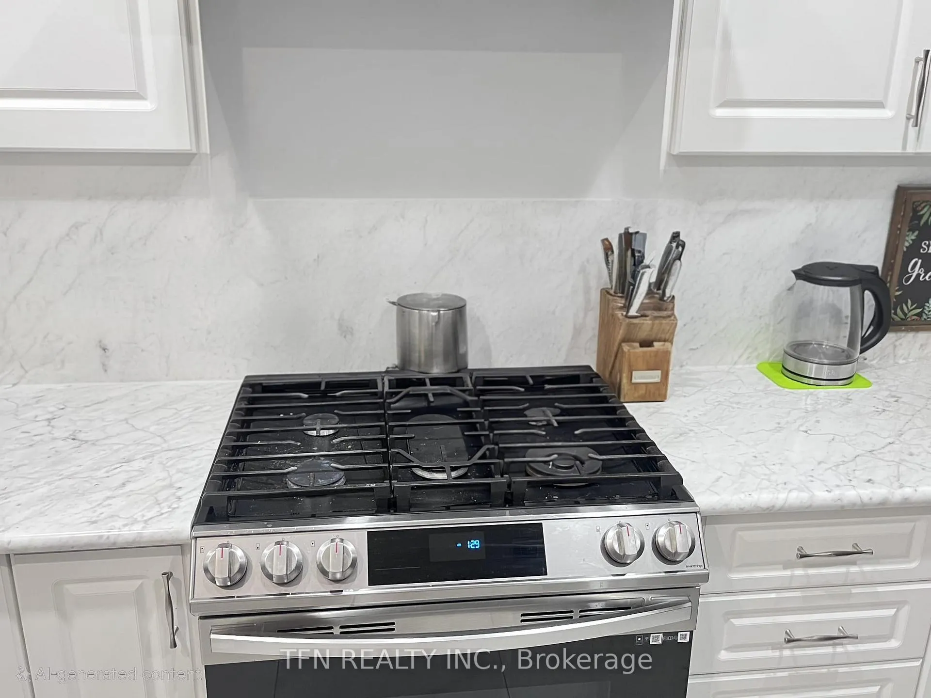Photo 2 of 267 Great Falls Boulevard, Hamilton, Waterdown — HOMEH