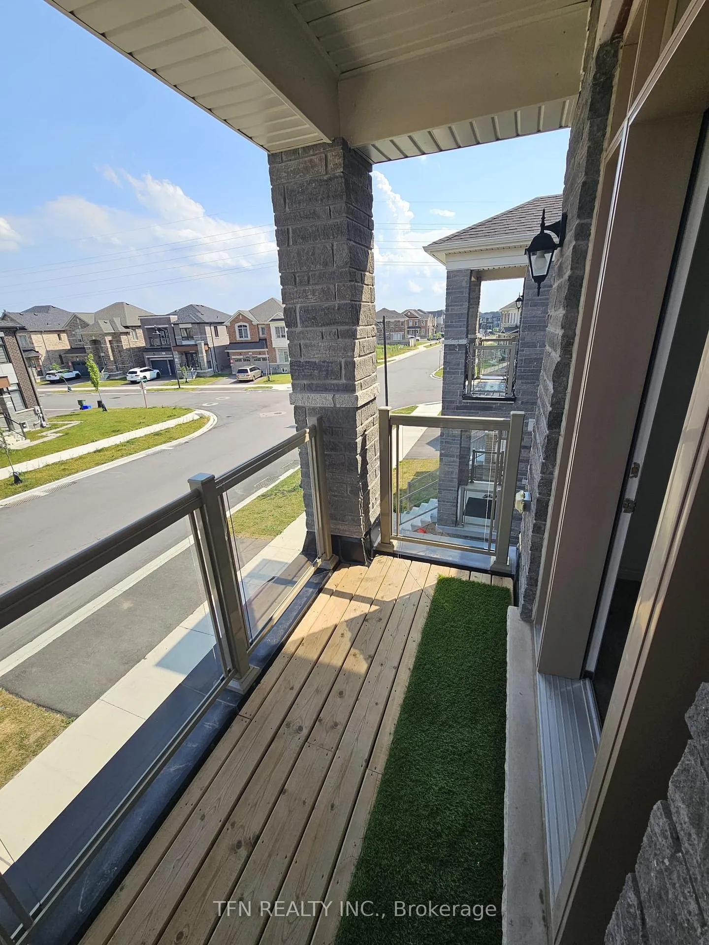 Photo 7 of 267 Great Falls Boulevard, Hamilton, Waterdown — HOMEH