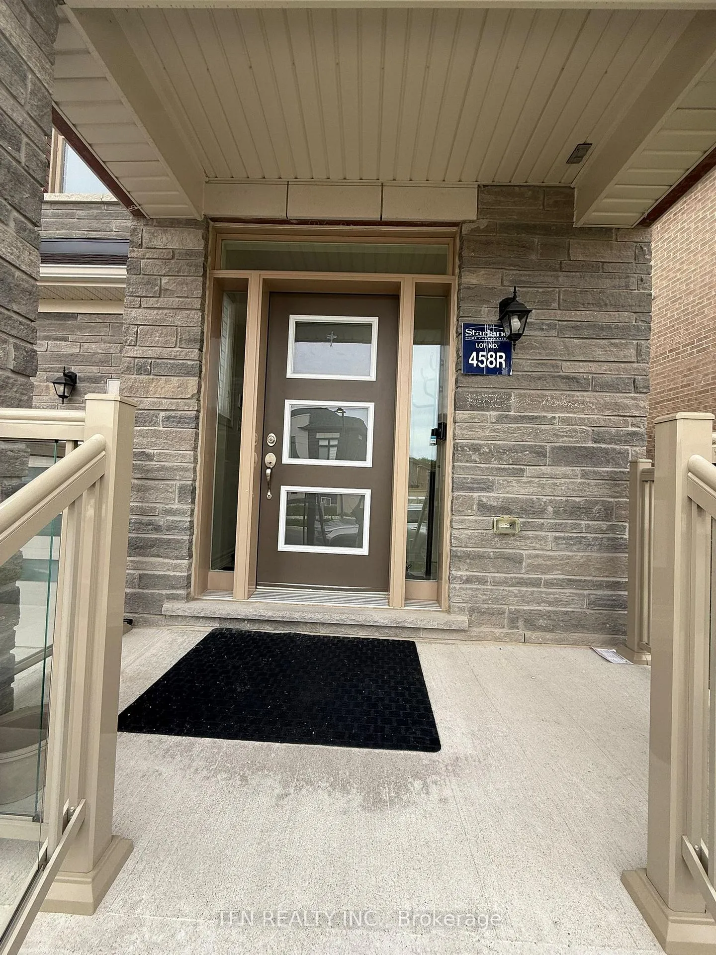 Photo 9 of 267 Great Falls Boulevard, Hamilton, Waterdown — HOMEH