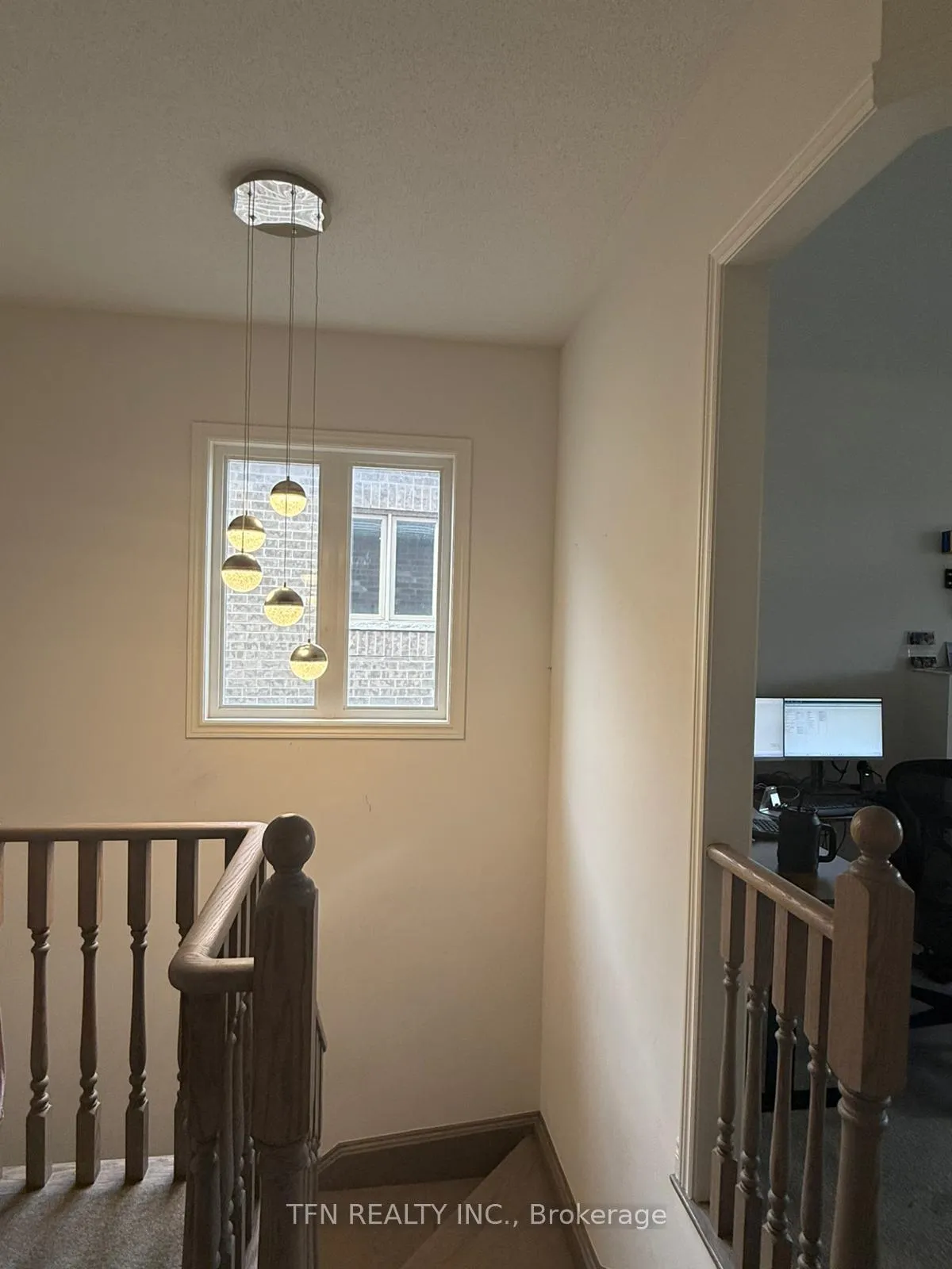 Photo 19 of 267 Great Falls Boulevard, Hamilton, Waterdown — HOMEH