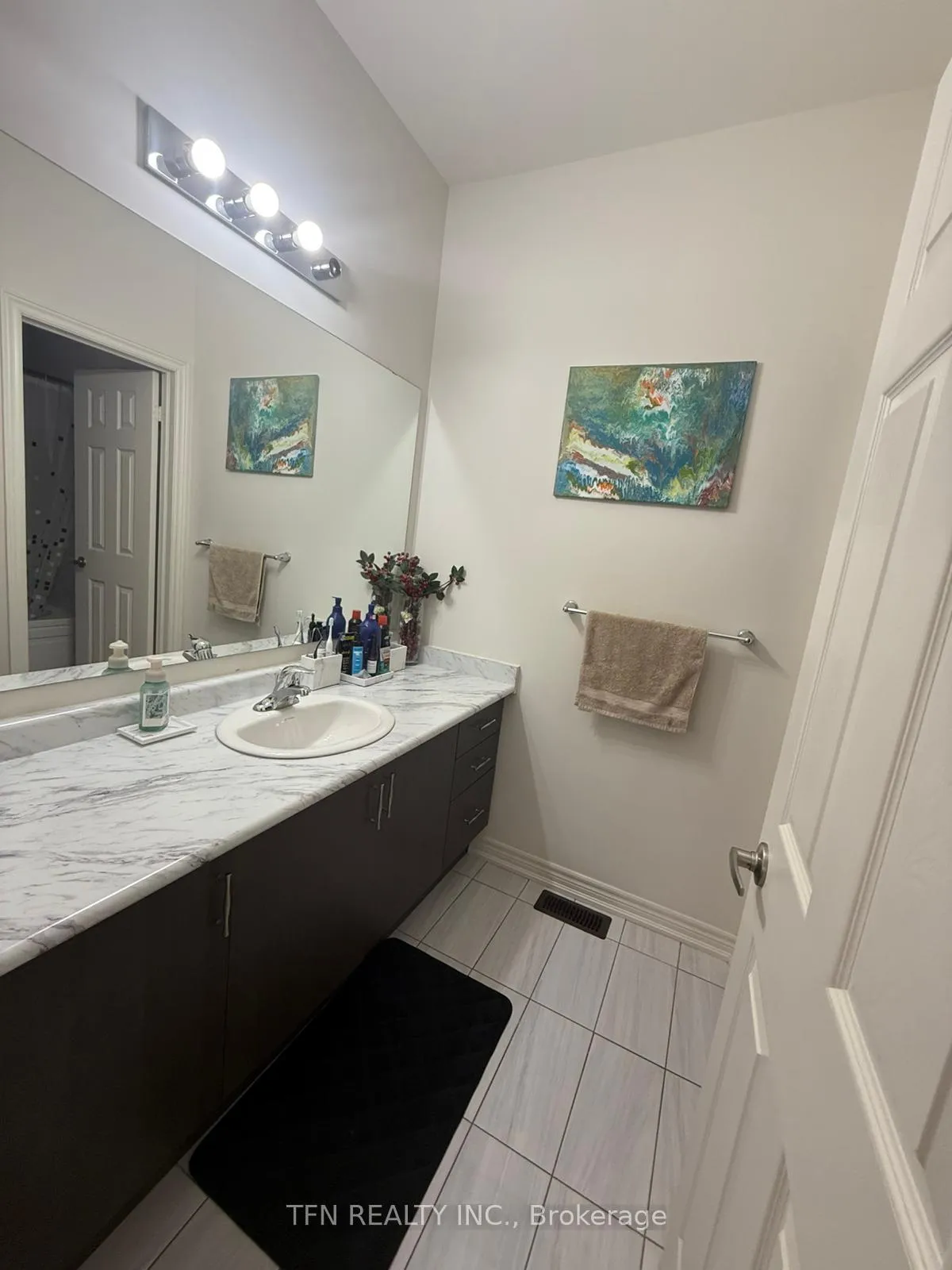 Photo 35 of 267 Great Falls Boulevard, Hamilton, Waterdown — HOMEH