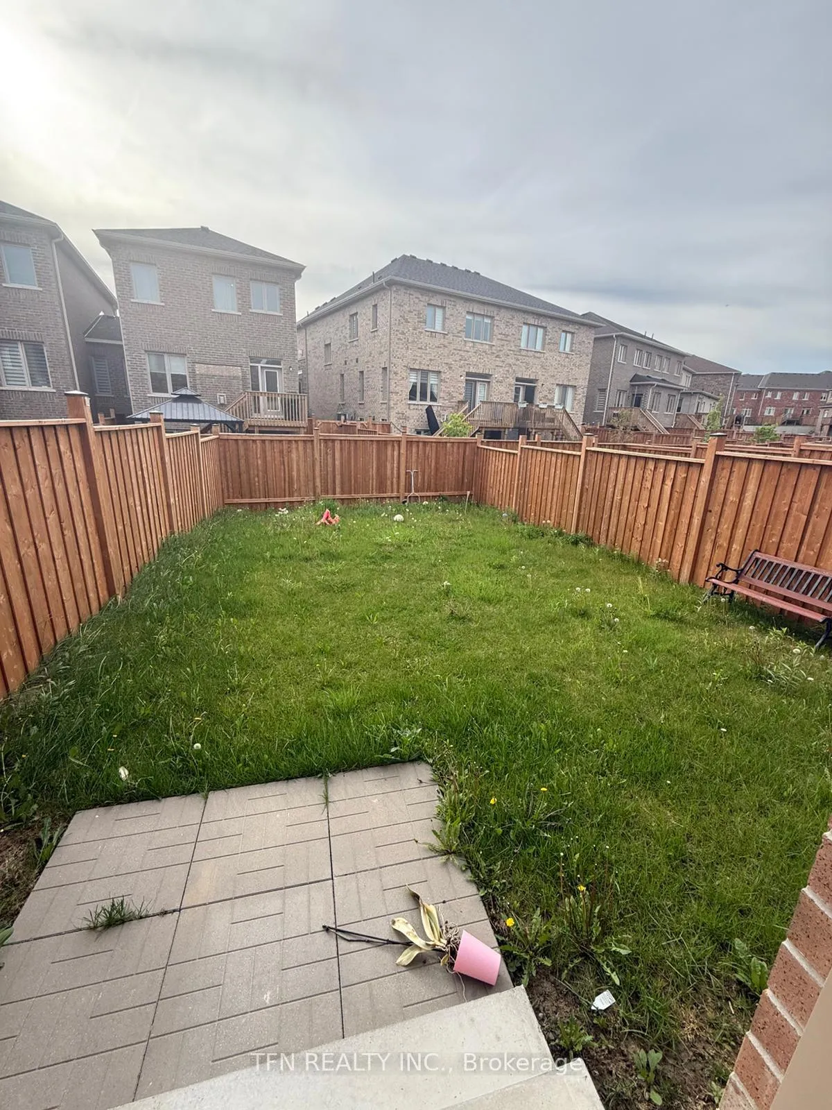 Photo 39 of 267 Great Falls Boulevard, Hamilton, Waterdown — HOMEH