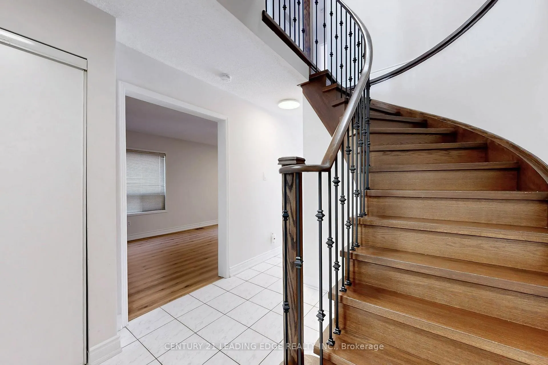 Photo 16 of Unit Main Floor, 107 Joycedale Street, Markham, Middlefield — HOMEH