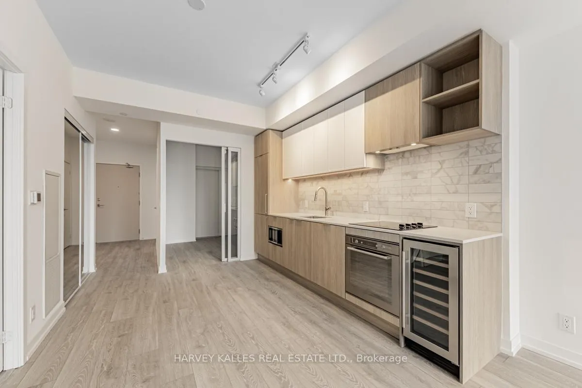 Photo 3 of Unit 539, 2020 Bathurst Street, Toronto, Humewood-Cedarvale — HOMEH