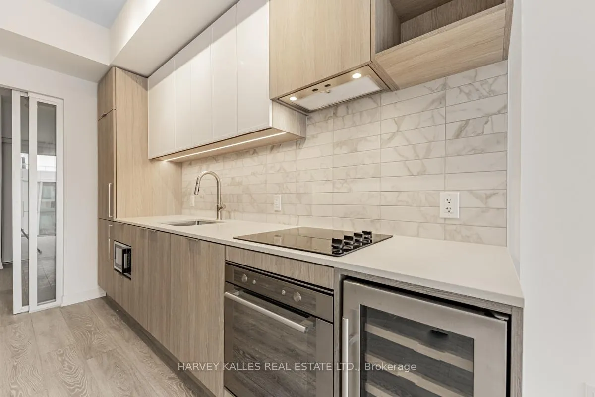 Photo 5 of Unit 539, 2020 Bathurst Street, Toronto, Humewood-Cedarvale — HOMEH