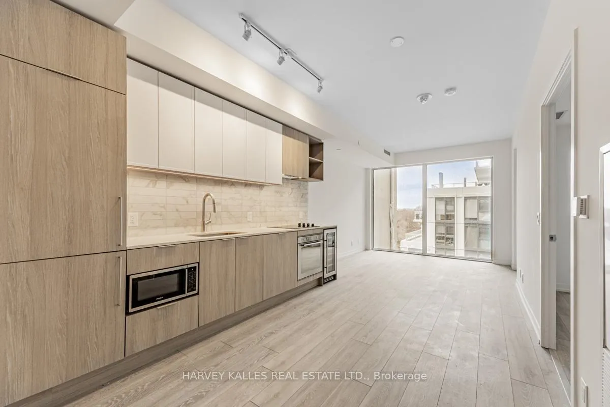 Photo 8 of Unit 539, 2020 Bathurst Street, Toronto, Humewood-Cedarvale — HOMEH