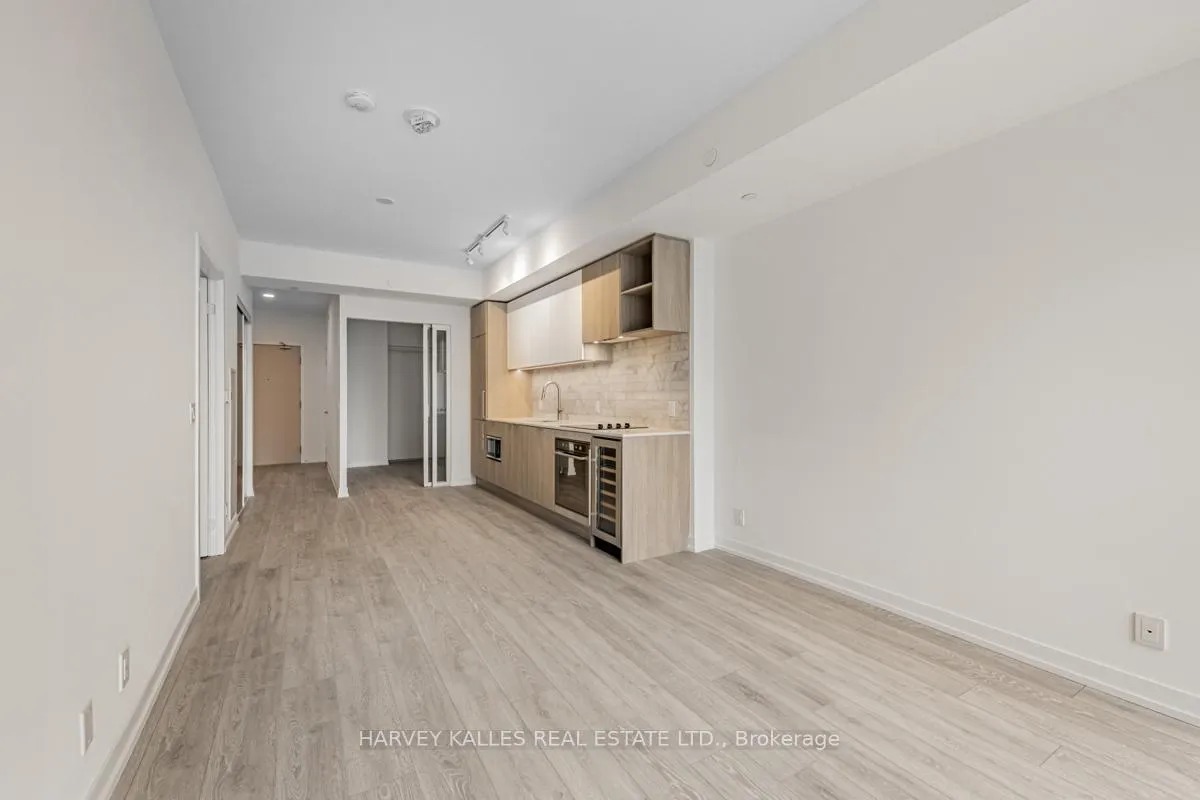 Photo 10 of Unit 539, 2020 Bathurst Street, Toronto, Humewood-Cedarvale — HOMEH