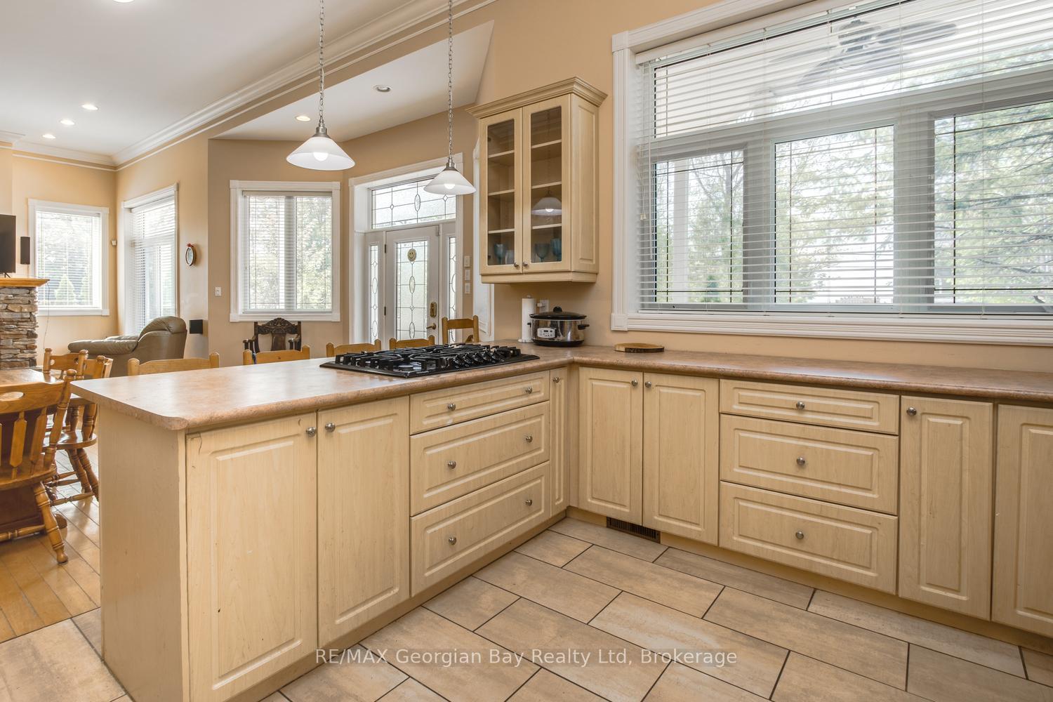 Photo 17 of 1107 Tiny Beaches Road S, Tiny, Rural Tiny — HOMEH
