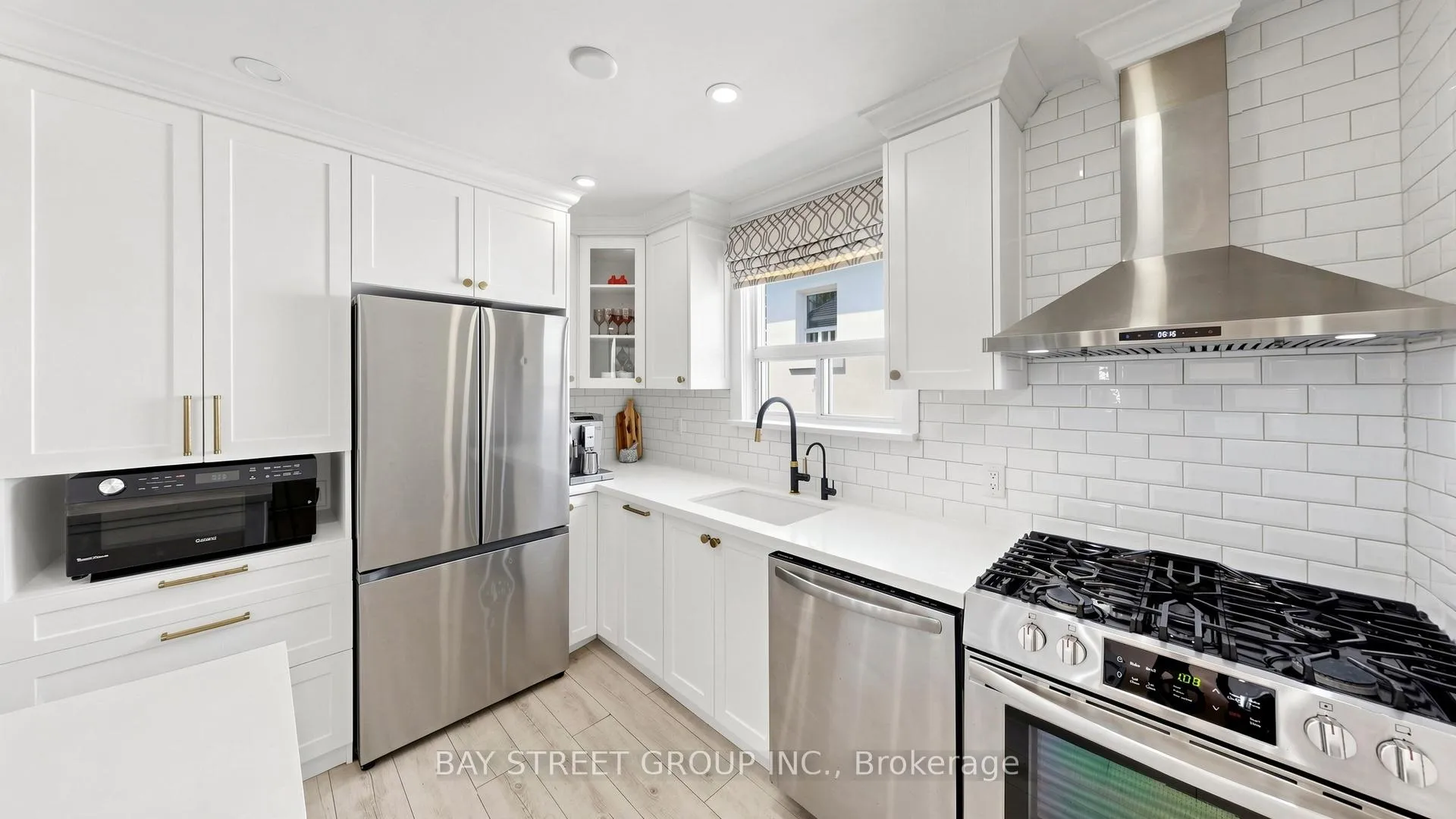 Photo 9 of 58 Albert Avenue, Etobicoke, Mimico — HOMEH