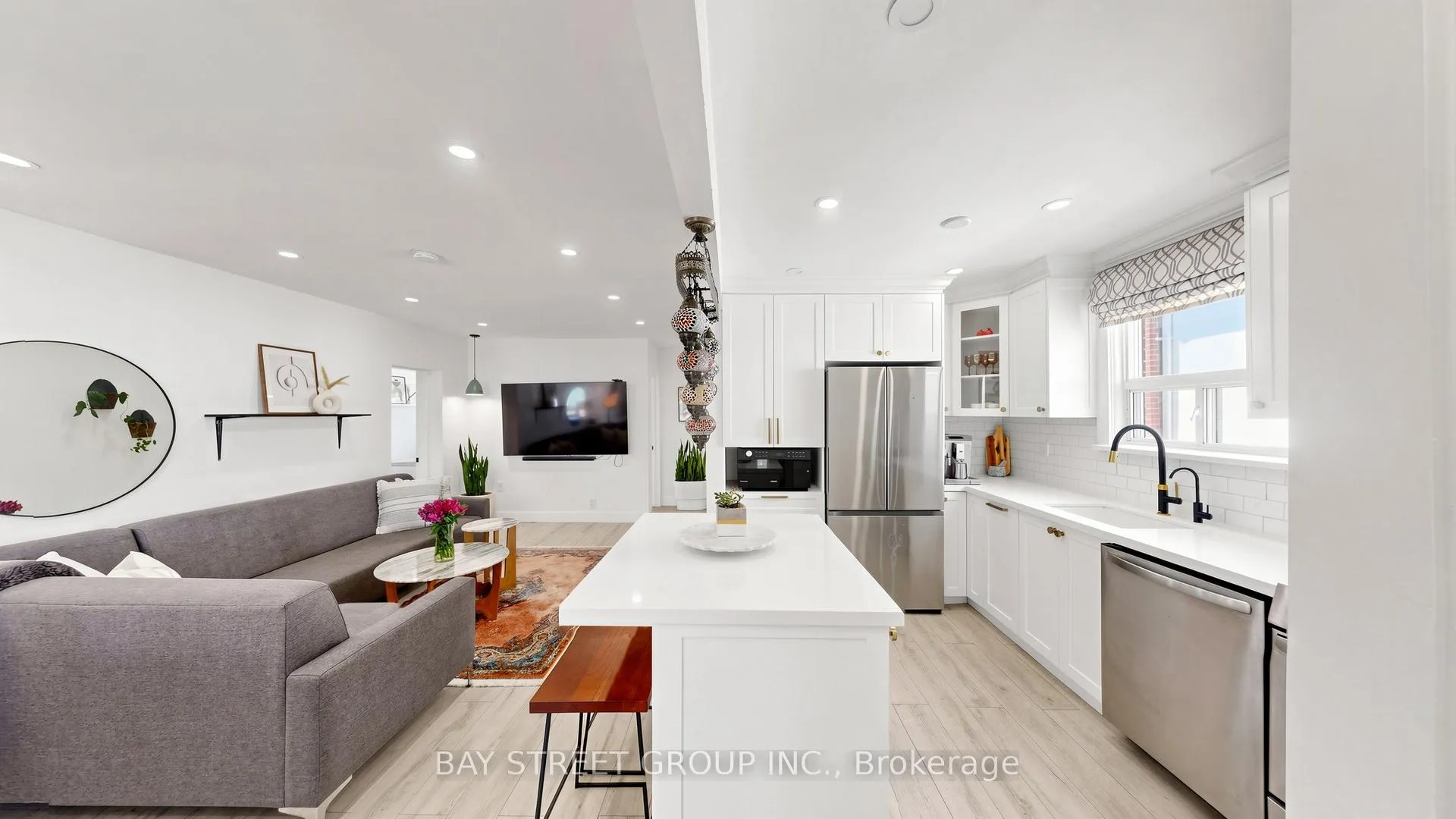Photo 11 of 58 Albert Avenue, Etobicoke, Mimico — HOMEH