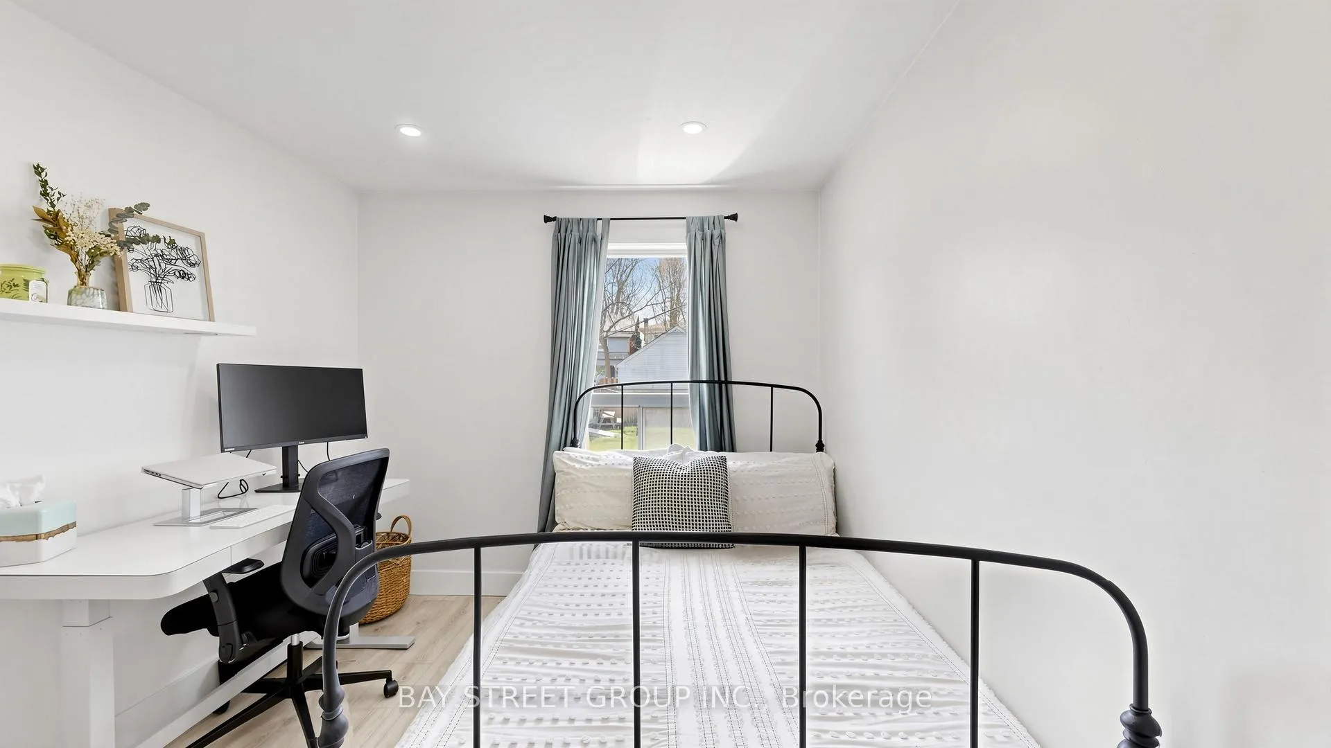 Photo 17 of 58 Albert Avenue, Etobicoke, Mimico — HOMEH