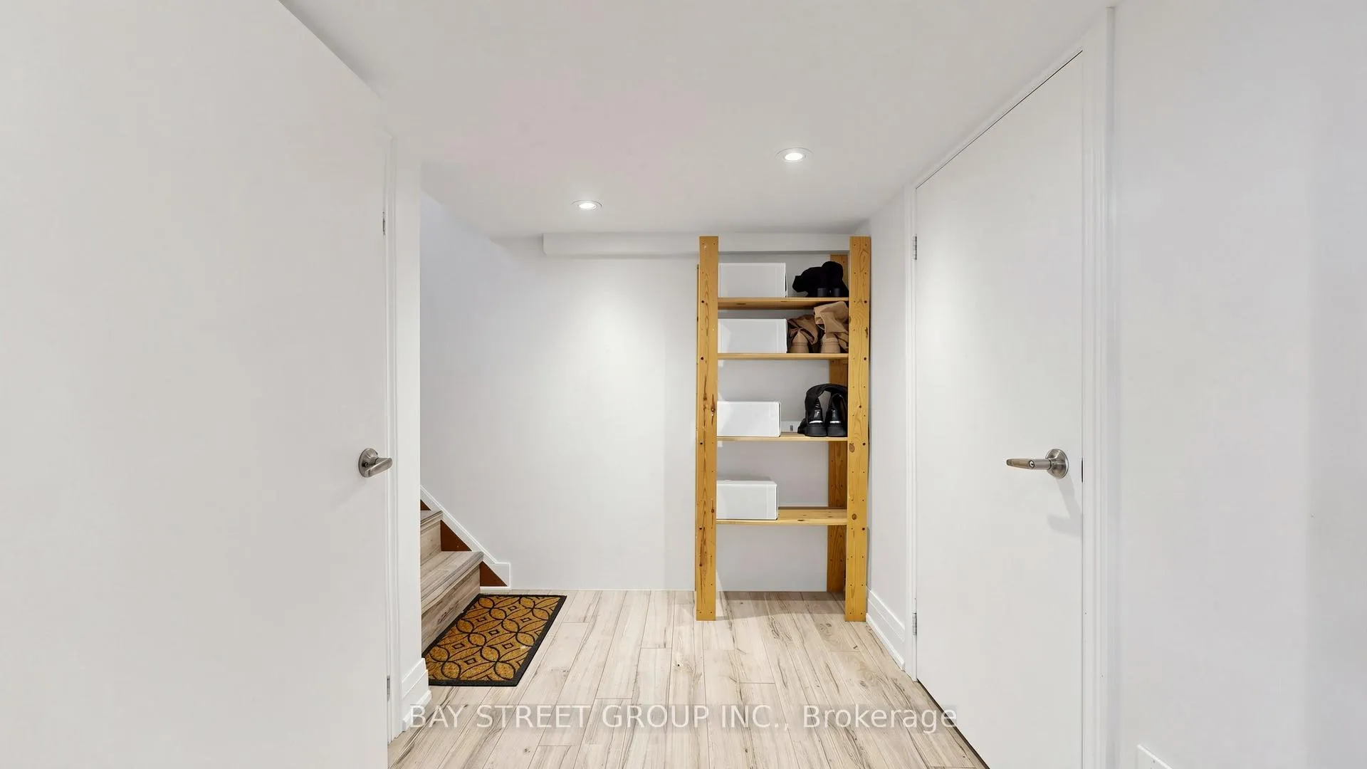 Photo 21 of 58 Albert Avenue, Etobicoke, Mimico — HOMEH