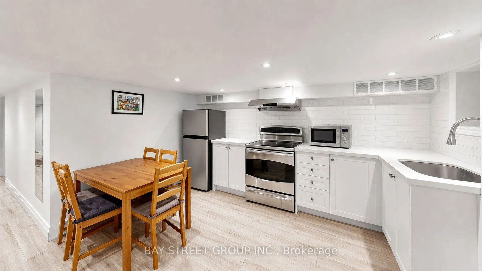 Photo 22 of 58 Albert Avenue, Etobicoke, Mimico — HOMEH
