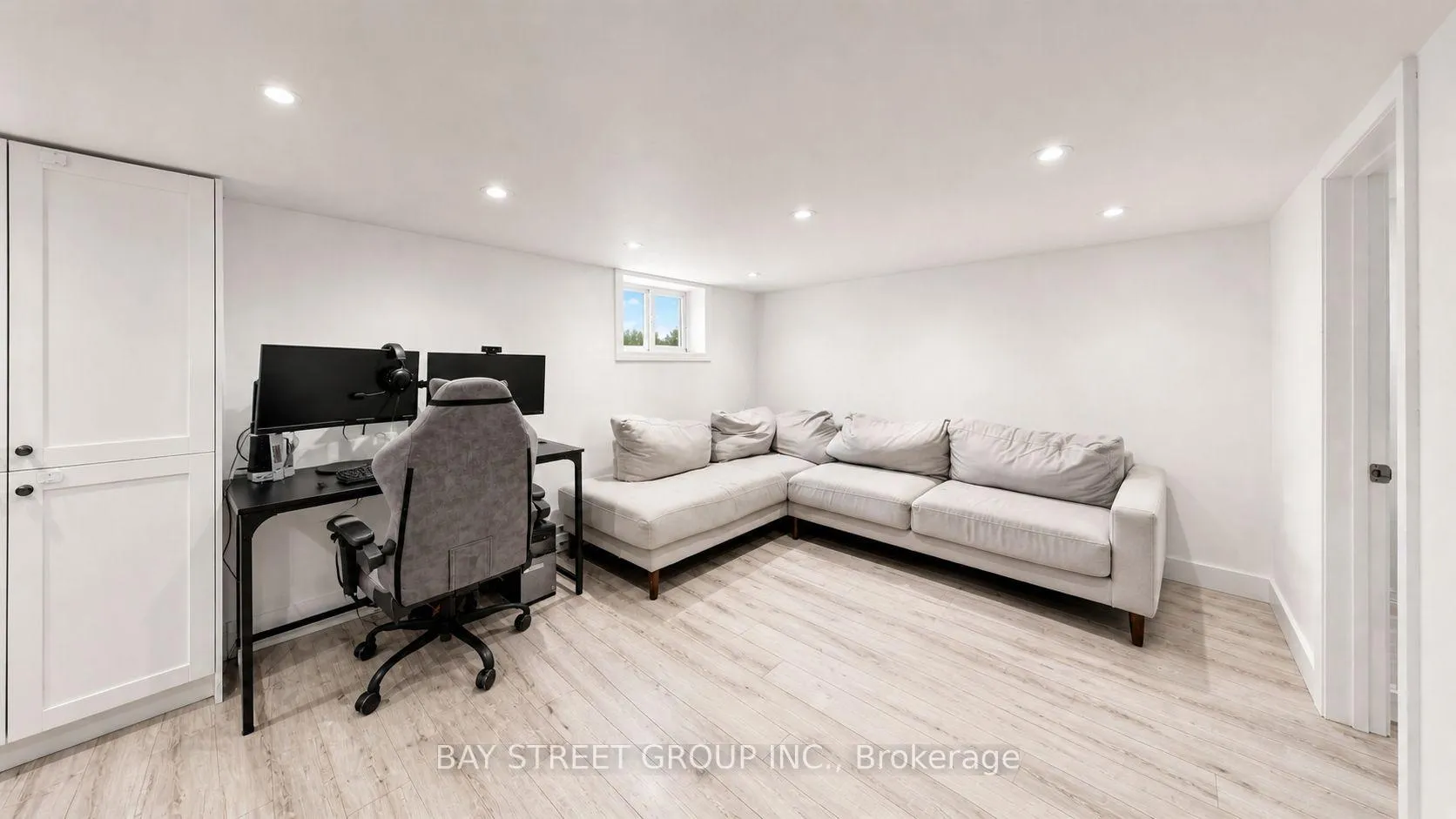 Photo 23 of 58 Albert Avenue, Etobicoke, Mimico — HOMEH