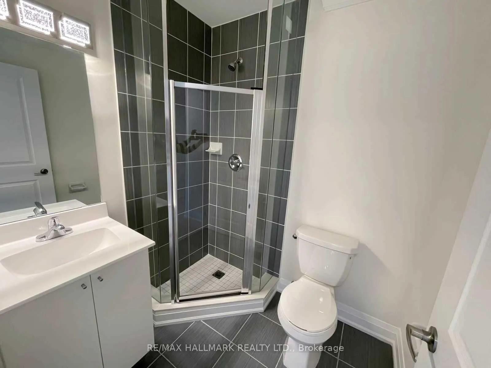 Photo 9 of Unit D103, 5289 Highway 7 Road, Vaughan, Vaughan Grove — HOMEH