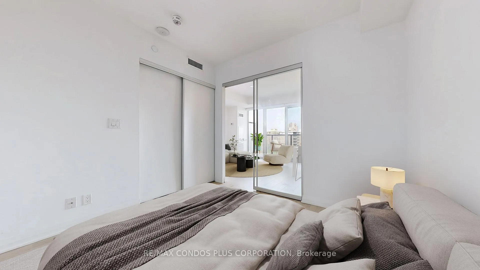 Photo 6 of Unit 1406, 99 Foxbar Road, Toronto, Yonge-St. Clair — HOMEH