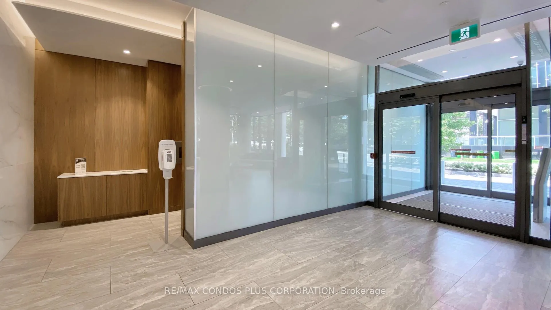Photo 16 of Unit 1406, 99 Foxbar Road, Toronto, Yonge-St. Clair — HOMEH