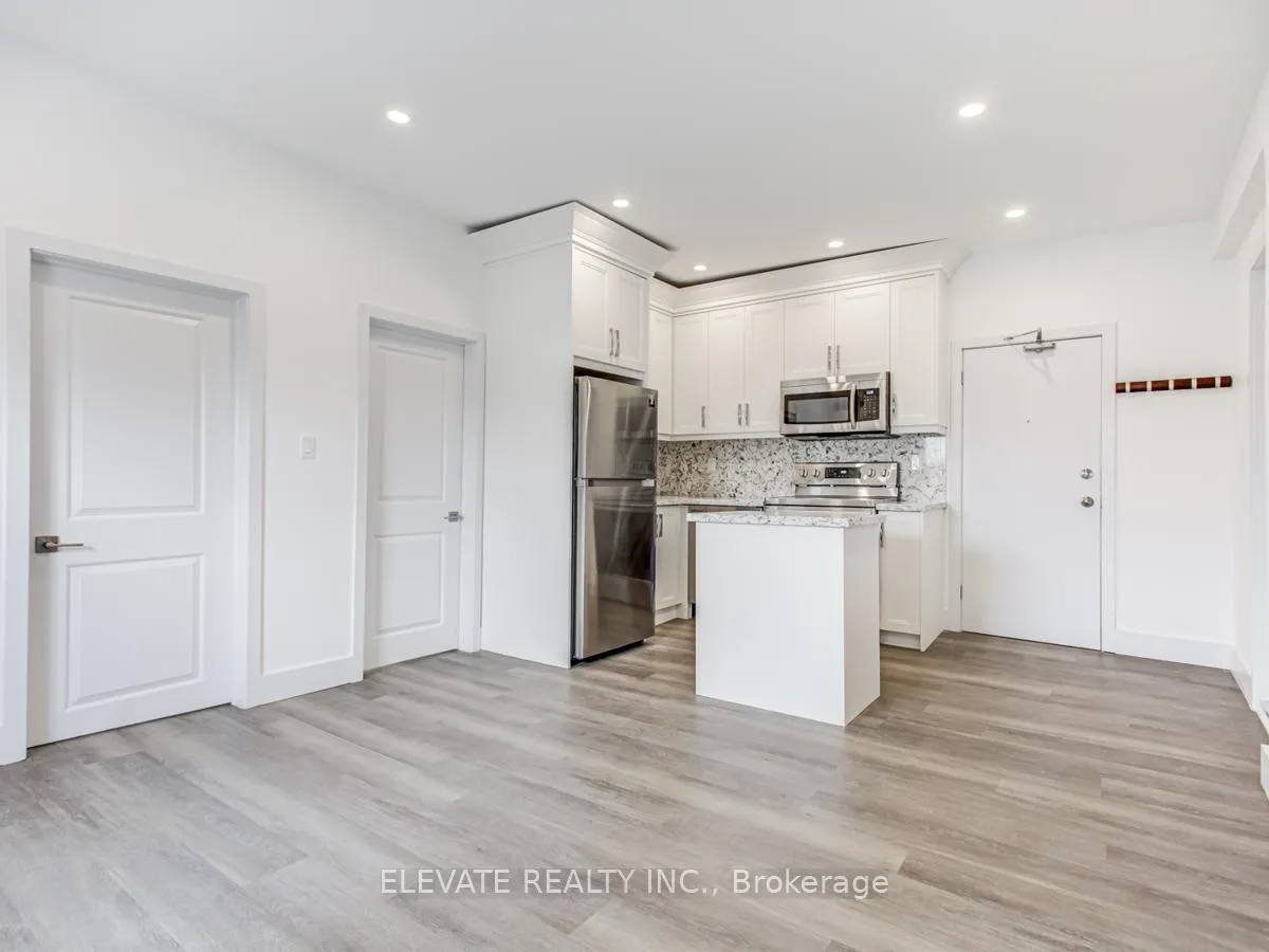 Photo 3 of Unit 2, 228 Oakwood Avenue, Toronto, Oakwood Village — HOMEH