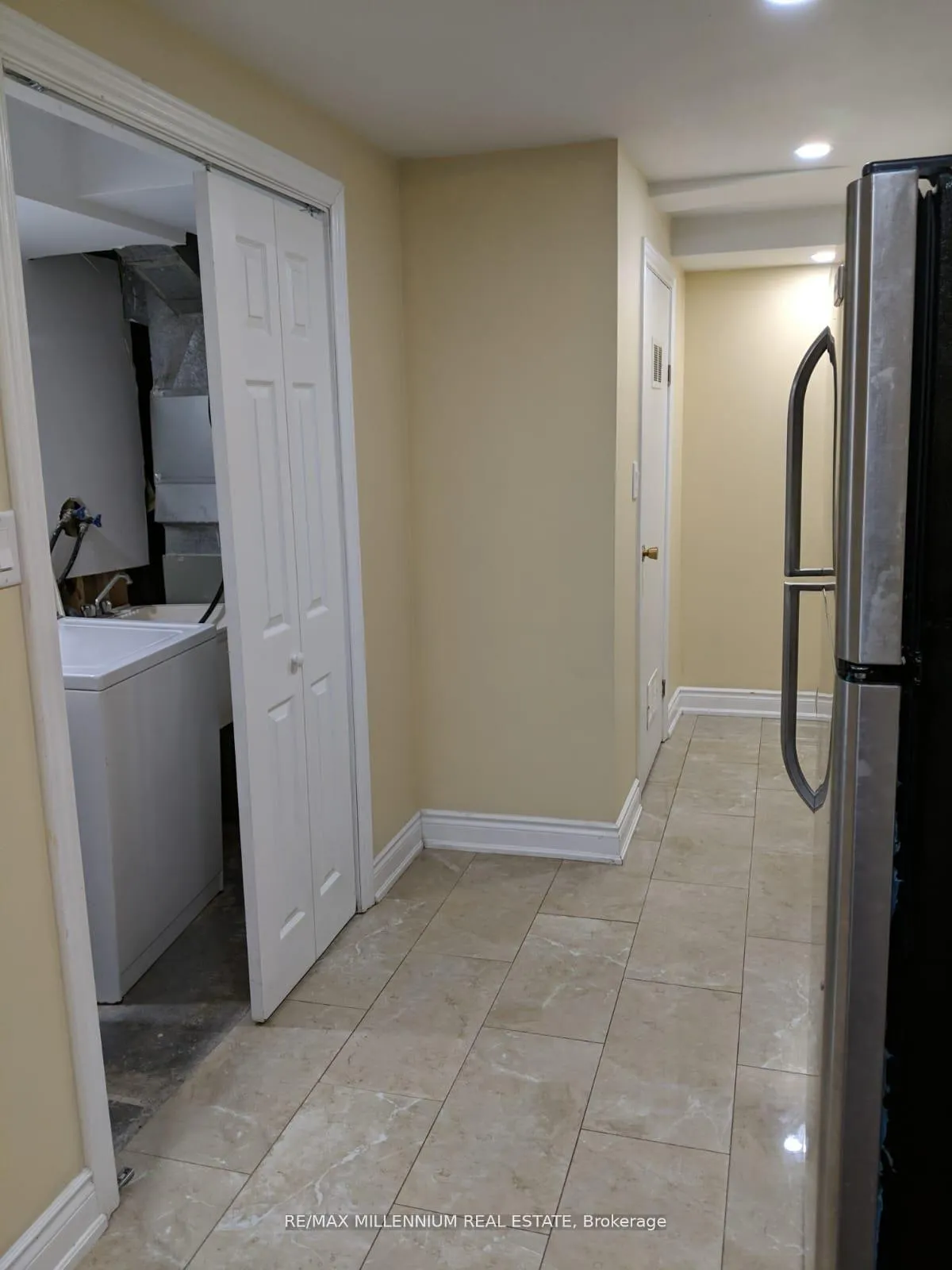 Photo 7 of Unit BSMT, 18 Junewood Crescent, Brampton, Northgate — HOMEH