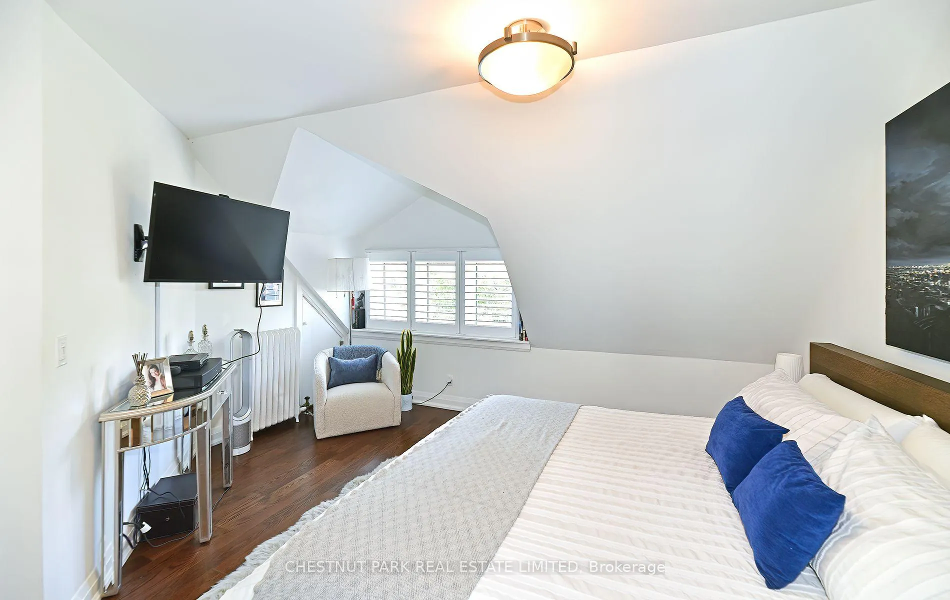 Photo 15 of Unit 2, 133 Cottingham Street, Toronto, Yonge-St. Clair — HOMEH