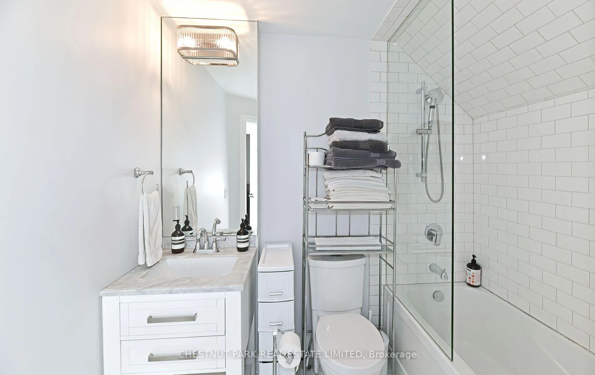Photo 20 of Unit 2, 133 Cottingham Street, Toronto, Yonge-St. Clair — HOMEH