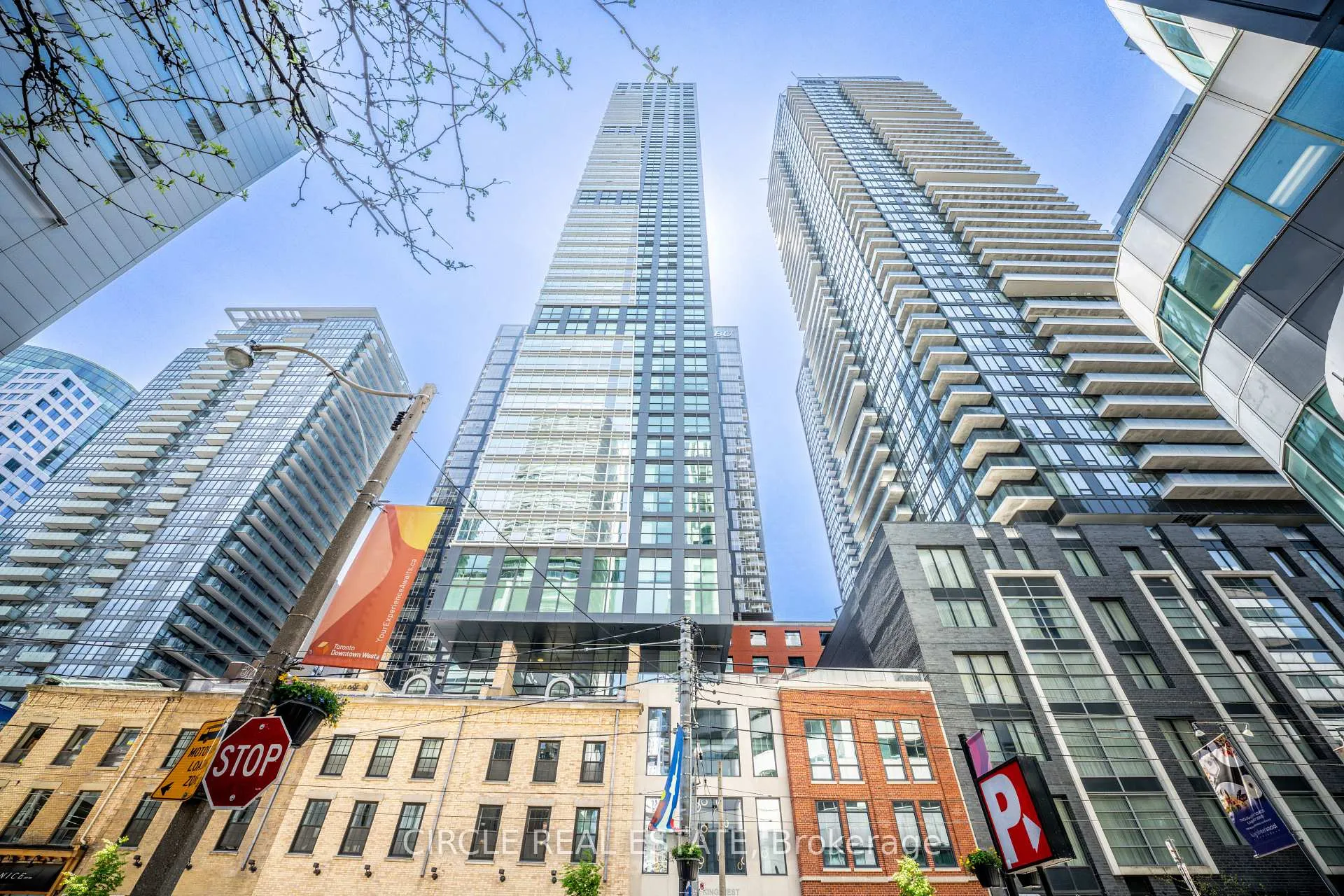 Photo 3 of Unit 2705, 327 King Street W, Toronto, Waterfront Communities — HOMEH