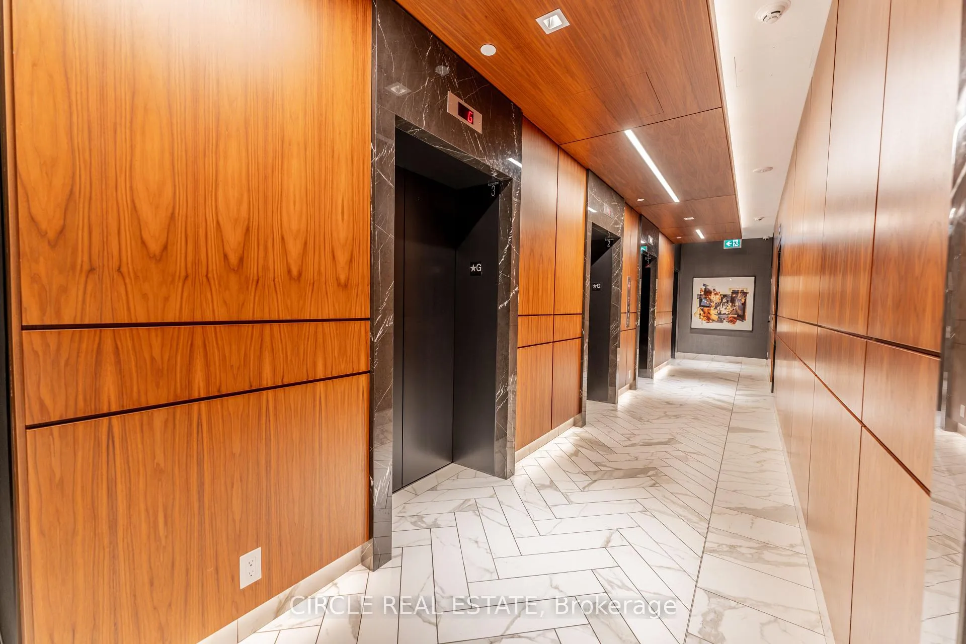 Photo 4 of Unit 2705, 327 King Street W, Toronto, Waterfront Communities — HOMEH