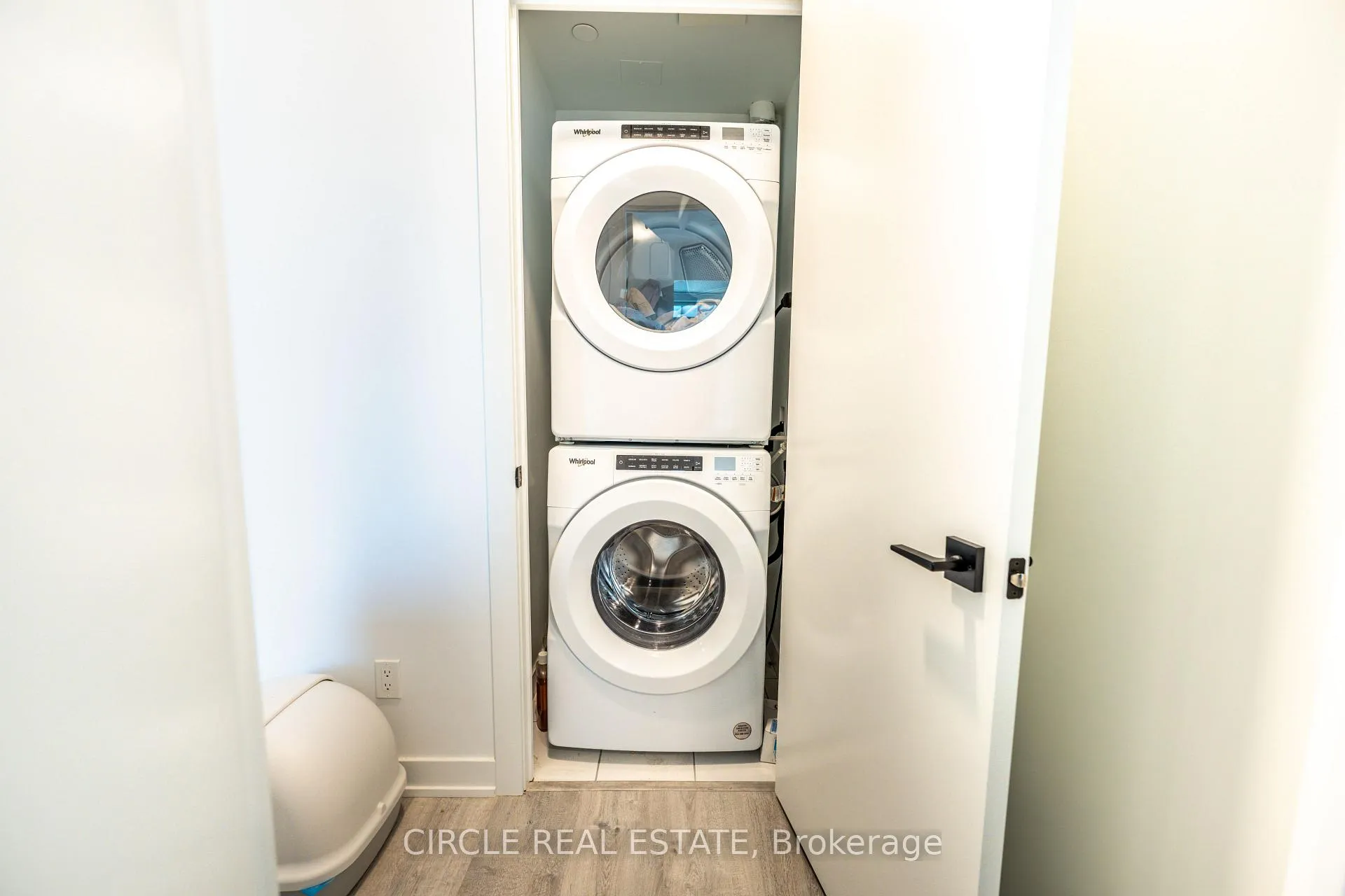 Photo 15 of Unit 2705, 327 King Street W, Toronto, Waterfront Communities — HOMEH