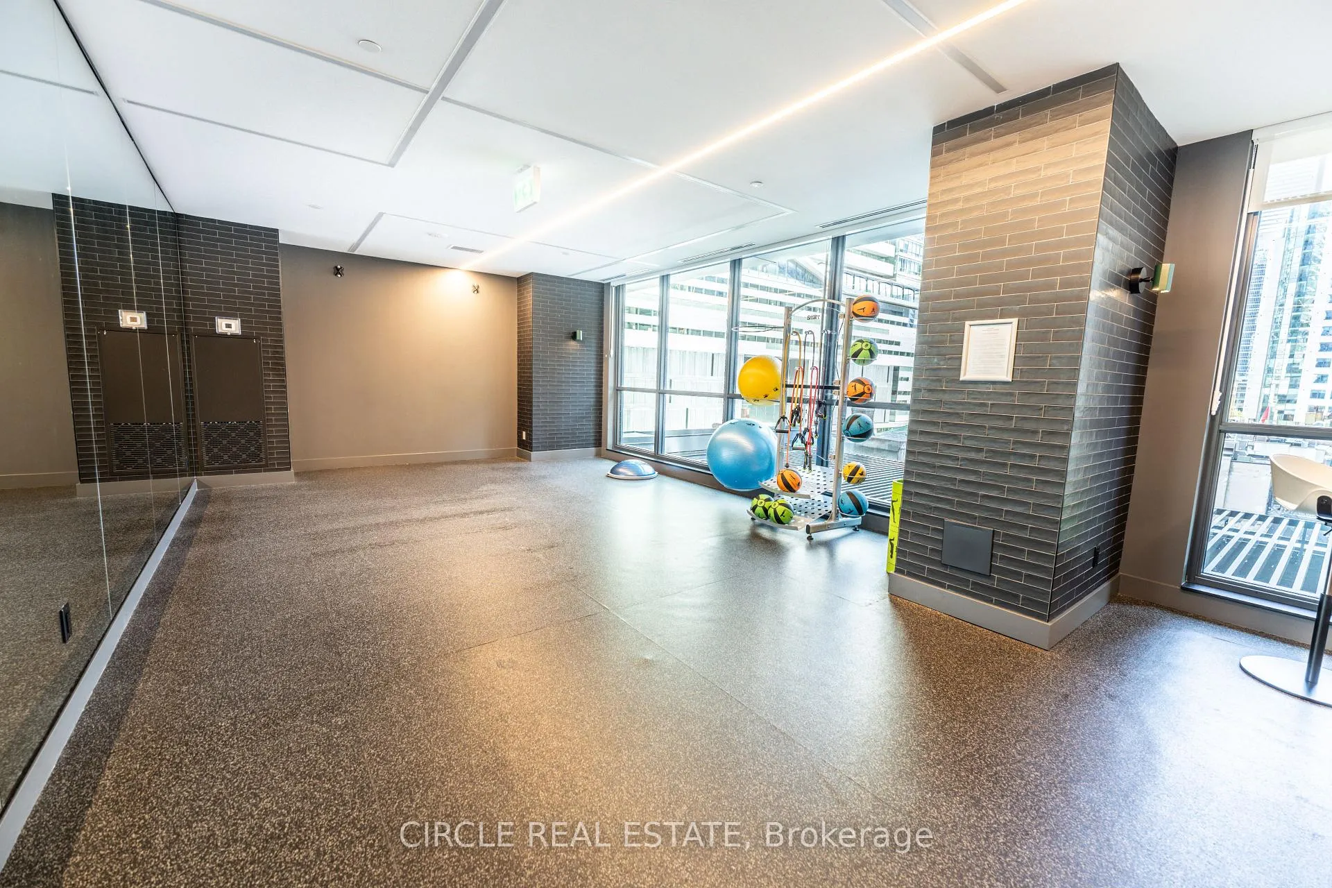 Photo 21 of Unit 2705, 327 King Street W, Toronto, Waterfront Communities — HOMEH