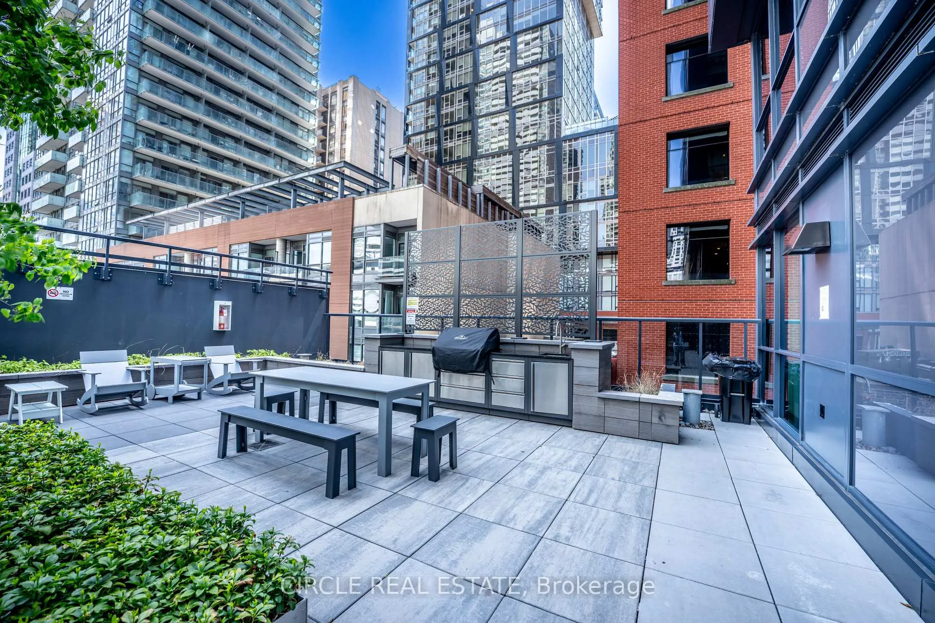 Photo 34 of Unit 2705, 327 King Street W, Toronto, Waterfront Communities — HOMEH
